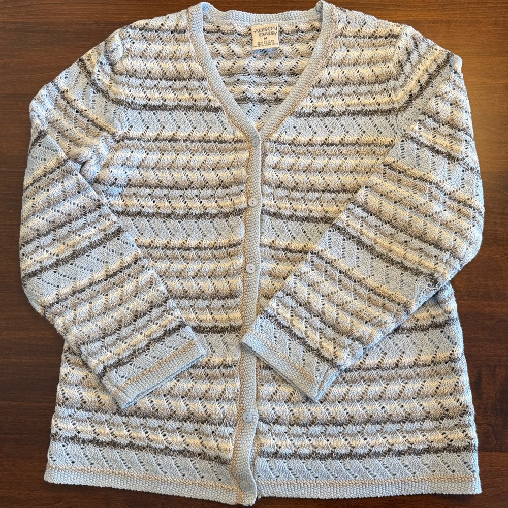 Vintage 90s Blue Gray Cardigan Coastal Grandma core Granny Chic Cottagecore Sz M